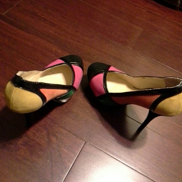 Shoes - Picture 2 of 3